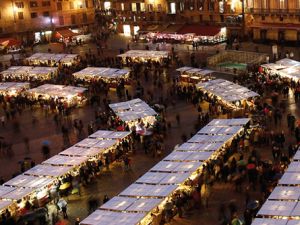 Mercato nel Campo a Siena