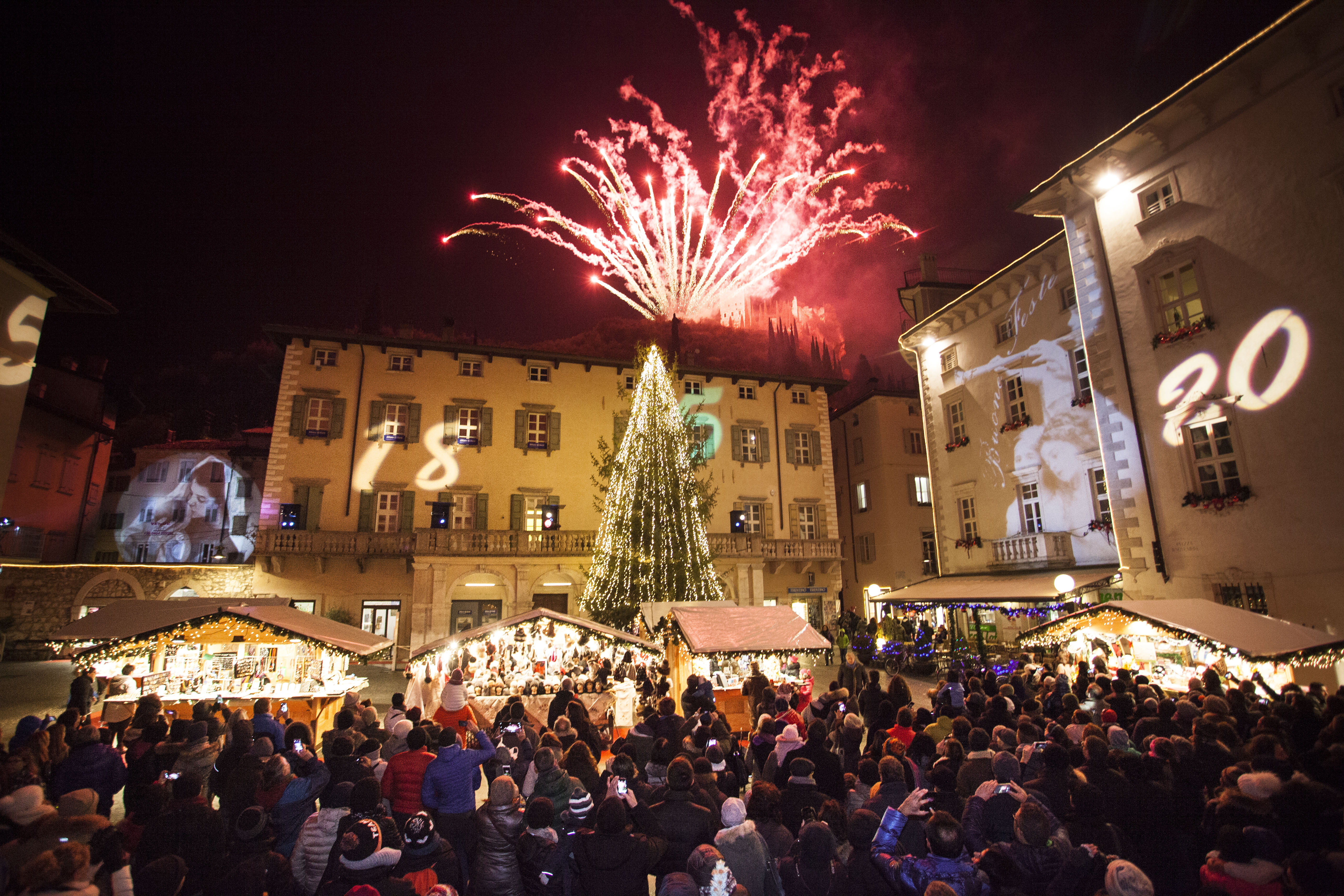 Albero Di Natale Roma 2020.Mercatini Di Natale A Roma 2020 Foto Date Orari Eventi Offerte Hotel Viaggi