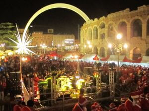 Verona Mercatini Di Natale.Mercatini Di Natale A Verona 2020 Foto Date Orari Eventi Come Arrivare Offerte Hotel Viaggi