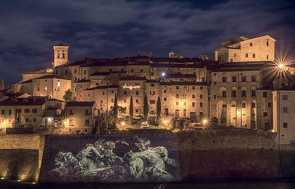 Anghiari si accende