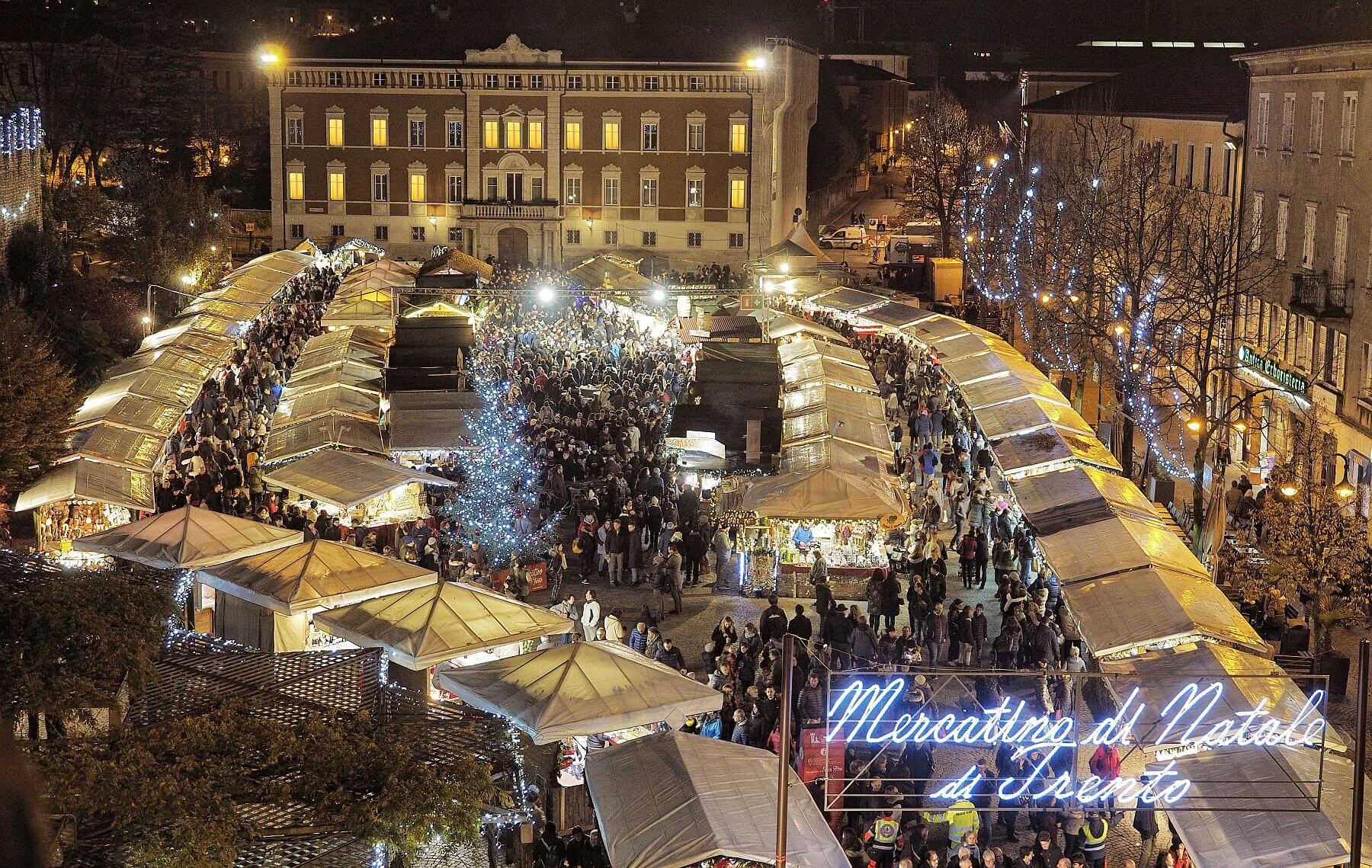 Mercatini Di Natale A Trento Foto Date Orari Eventi Come Arrivare Offerte Hotel Viaggi